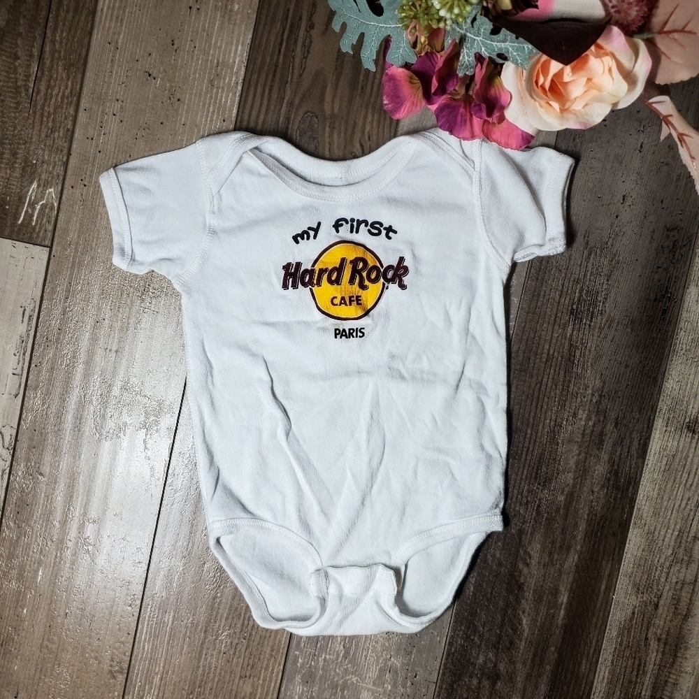 Hard Rock Cafe Paris White Cotton Baby Onesie Size 18m EUC